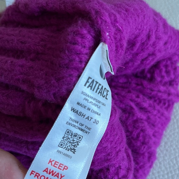 NWT - Fat Face Women’s Cable Knit Pom Pom Beanie - Picture 5 of 6